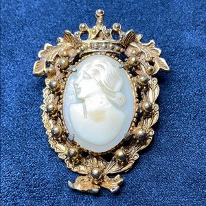 Vintage 1955+ FLORENZA ~REGAL SHELL CAMEO